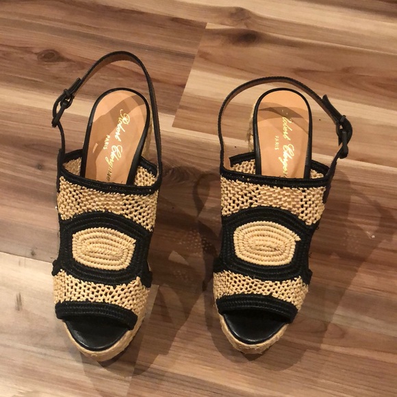 Excellent condition Robert Clergerie wedges - Picture 3 of 5